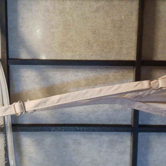 Adorable silky cami - Picture 8 of 9